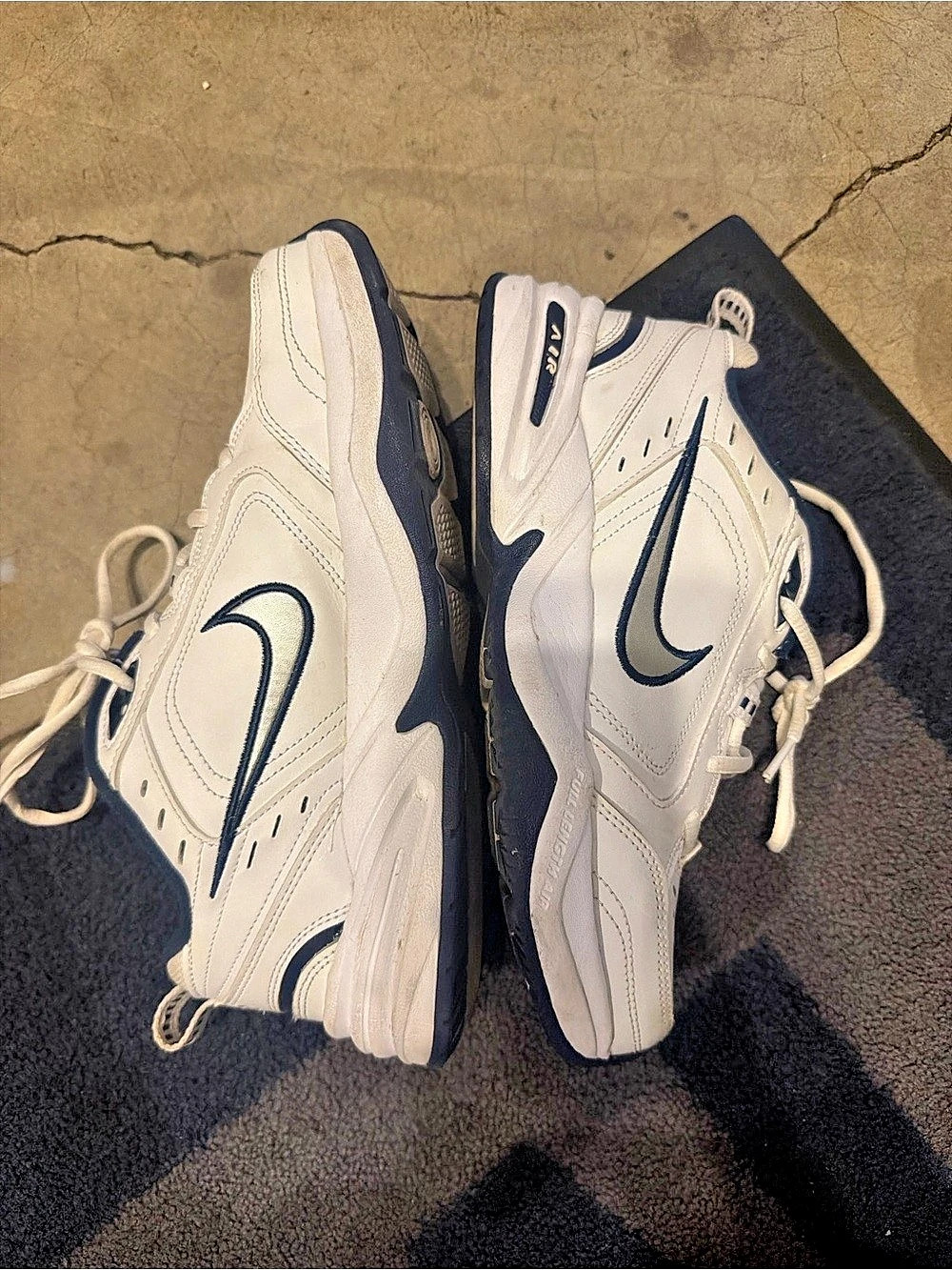 Nike Air Monarch IV Athletic Shoes White & Blue US 7.5